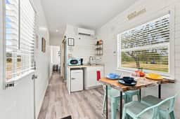 Container Retreat: Unit 13 - Image 2