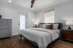 Haus on the Hill - Hot Tub & 1 Mile From Main St - Image 4