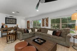 Porch & Pour - Pool, Hot Tub & Fire Pit - Image 5