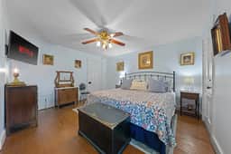 Blue Cottage - 4 blocks from Main Street - Image 3