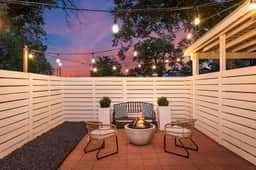 Stonewall Bungalows - Sleeps 15 - Image 3