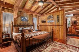 Texas Saw Mill (Cabin #1) - Hot Tub & 10 Mins to Main St - Image 2