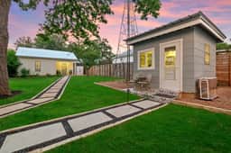 Wine Down House - Hot Tub, Fire Pit & Walk to Main - Image 5