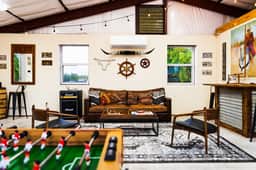 Howdy Haus - Pool, Hot Tub, Game Room & Glam Room - Image 4