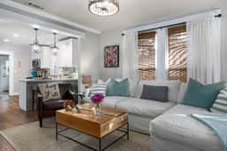 Blue Bungalow - Fire Pit, Yard Games & more! - Image 5