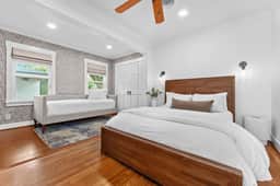 The Hackberry - Hot Tub, Fire Pit & Close to Main! - Image 5