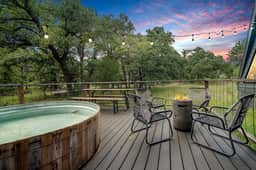 A-Frame Ranch: Llano Cabin with Cowboy Pool - Image 2