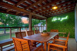 Hollmig Trio - Sleeps 18, Cowboy Pool & 3 Hot Tubs - Image 5