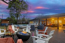 Enchanted Vine - Pool, Spa, Sauna & Speakeasy - Image 2