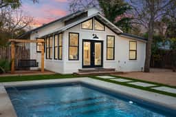 Bungalow 5-Seventeen - Pool & Fire Pit - Image 3