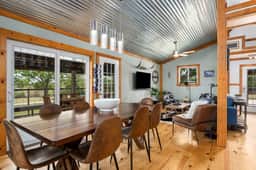 Hollmig Haus - Hot Tub, Cowboy Pool & Beauty Bar - Image 3