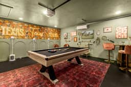 Polo Club - Sleeps 20, Hot Tub & Game Room - Image 4