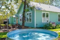 Hello Bungalow - Hot Tub, Fire Pit, 1 BLK to Main! - Image 3