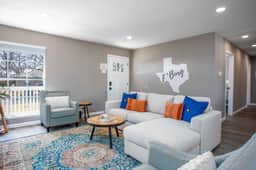 Sunrise Haus - Hot Tub & Fire Pit - Image 5