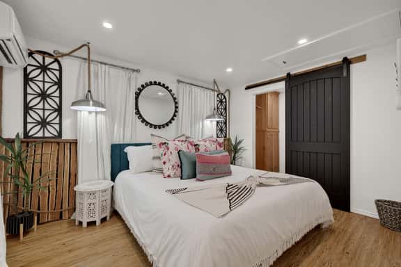 Poplar Place Soho - Cozy Cottage with Hot tub - Image 1