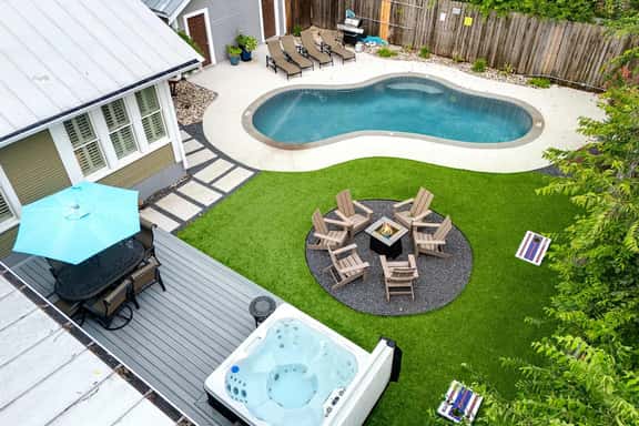 Maverick's Manor - Hot Tub, Pool, Fire Pit - Image 1