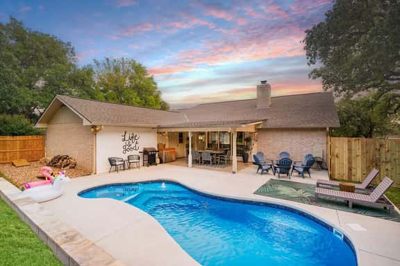 Das Bach Haus - Heated Pool, Hot Tub & Game Room - Image 1