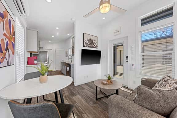 The Resort at Fredericksburg Unit 27 - Image 1