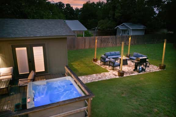 Olive Branch - Hot Tub, Fire Pit & Game Room - Image 1