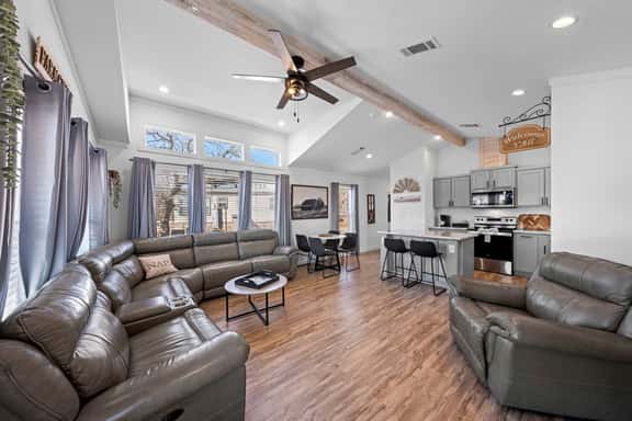 The Resort at Fredericksburg Unit 22 - Image 1