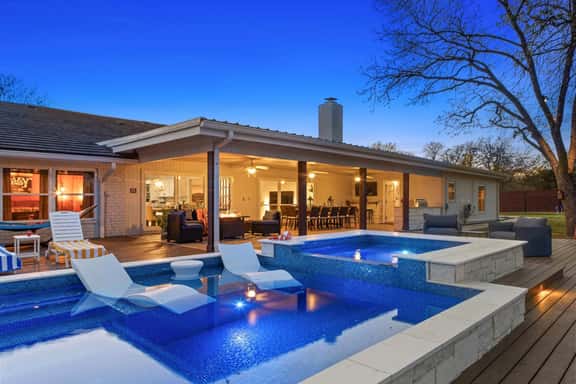 Enchanted Vine - Pool, Spa, Sauna & Speakeasy - Image 1