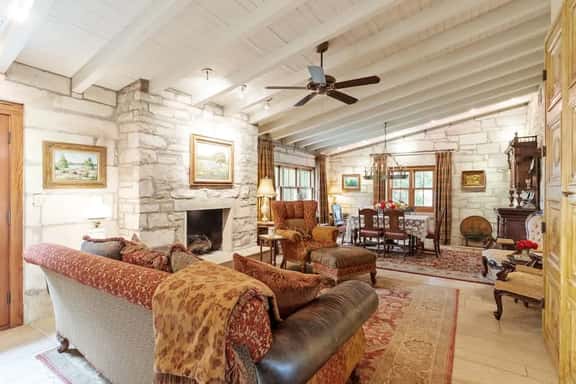 Fred Haus - Historic home with Hot Tub & Fire Pit - Image 1