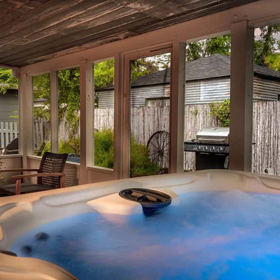 The Hackberry - Hot Tub, Fire Pit & Close to Main! - Image 1