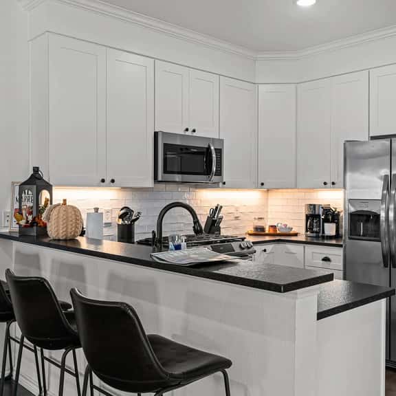 Homestead - Close to Main St & 290 Wine Trail - Image 1