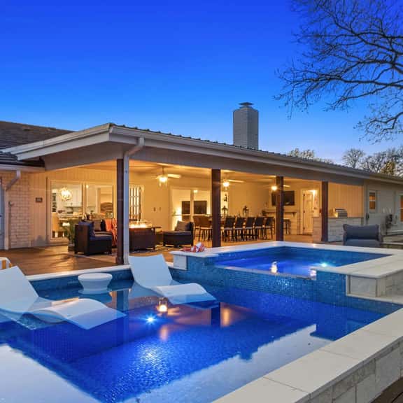 Enchanted Vine - Pool, Spa, Sauna & Speakeasy - Image 1