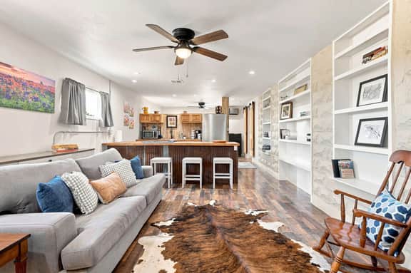 Buttons on the Pedernales Casita - Riverview - Image 3