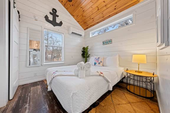 The Resort at Fredericksburg Unit 4 - Image 2