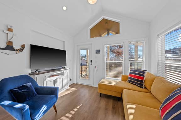 The Resort at Fredericksburg Unit 28 - Image 2