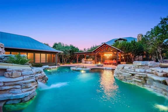Grit&Grace Ranch - Private Resort Style Pool & Spa - Image 4