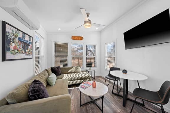 The Resort at Fredericksburg Unit 23 - Image 3