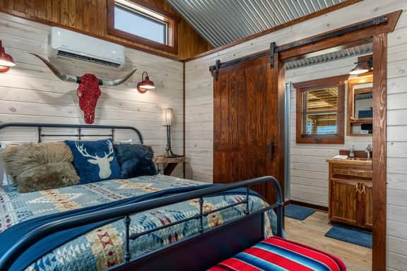 Rockin' R - Morning Star Cabin - Image 3