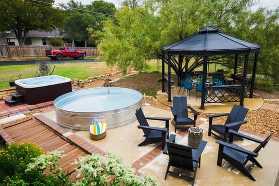 Howdy Haus - Pool, Hot Tub, Game Room & Glam Room - Image 3
