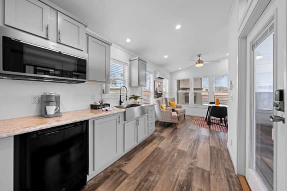 The Resort at Fredericksburg Unit 13 - Image 4