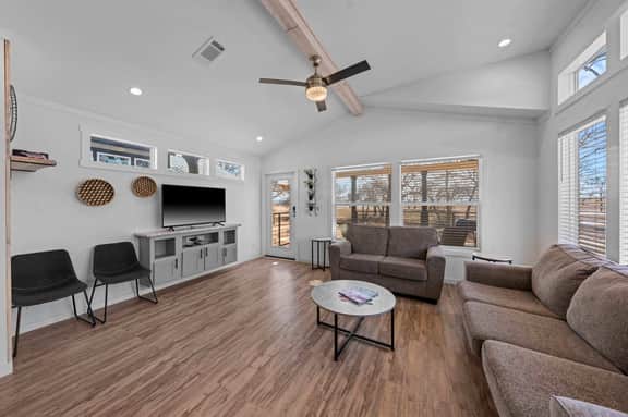 The Resort at Fredericksburg Unit 21 - Image 5