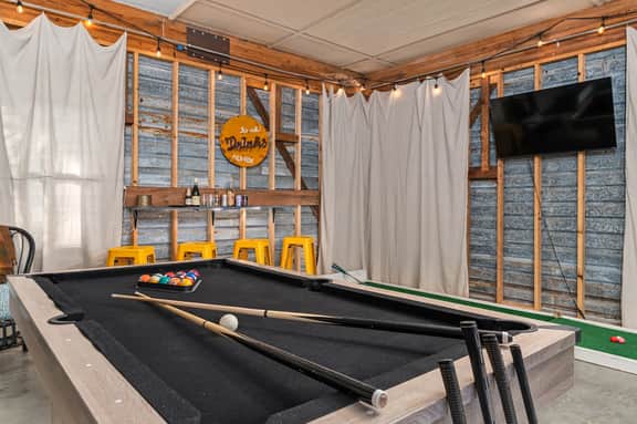 Bauern Haus - Game Room, Fire Pit & More! - Image 3
