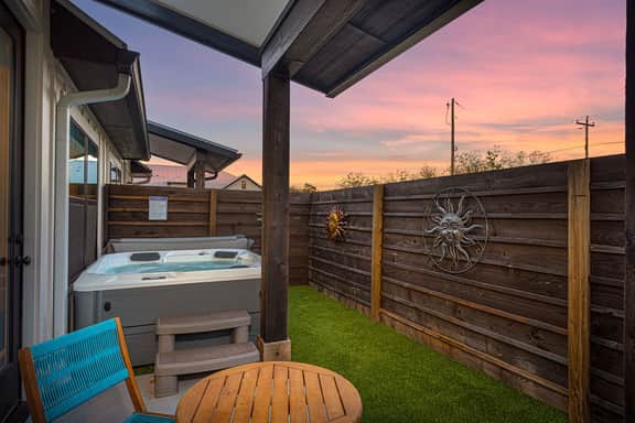 Eagle's Resting 103 - Hot Tub, Close to 290 Wine Trail - Image 2
