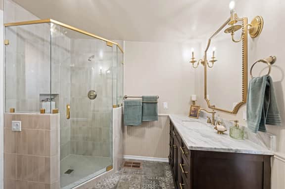 Bella Rosa Off Main - Walking distance to Main St - Image 3