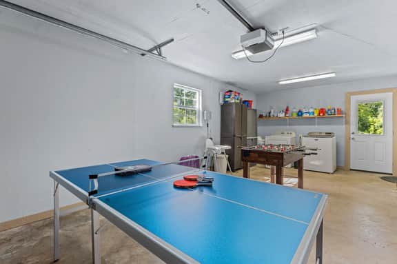 Ufer Haus - Game Room, Fire Pit, Walk to Main - Image 3