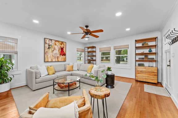 The Hackberry - Hot Tub, Fire Pit & Close to Main! - Image 2