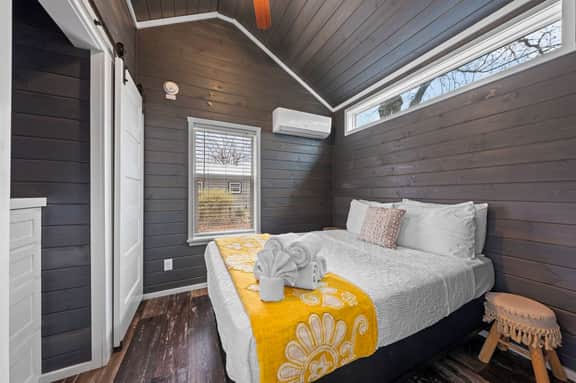 The Resort at Fredericksburg Unit 5 - Image 2