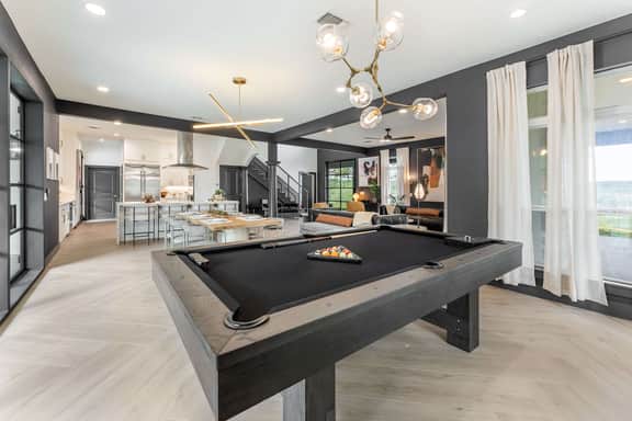 Crown Jewel - Resort Style Pool & Sleeps 46 - Image 4