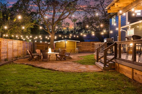 Gruene Haus - Close to Main, Hot Tub & Fire Pit - Image 4