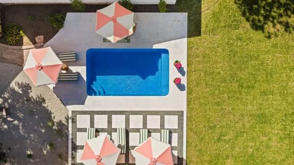 Painted Lady - Pool, Hot Tub & Walk to Main - Image 4