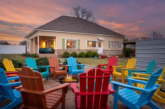Uncorked Cottage - Hot Tub & Heated Pool - Image 3