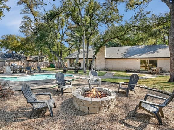 Broadmeade Bungalow - Private Pool & Fire Pit - Image 5