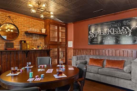 Enchanted Vine - Pool, Spa, Sauna & Speakeasy - Image 4